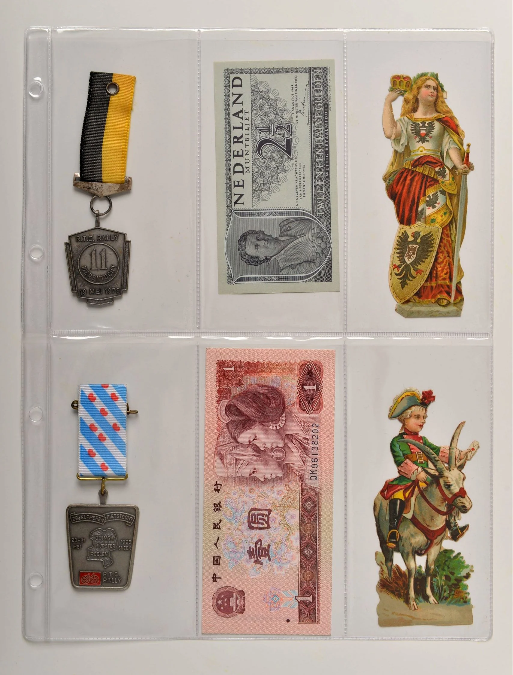 Din A4 set  van10 stuks transparante bladen 6 vakken verticaal (vakmaat 140 x 70 mm) voor o.a. medailles en reclameplaatjes