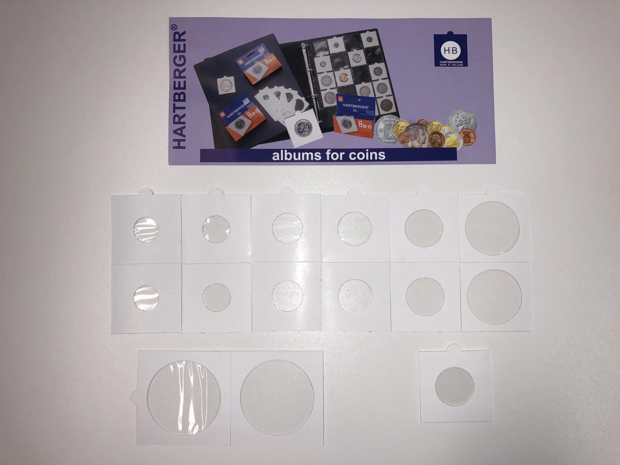 Munthouder 50 x 50 mm, 25 stuks, voor o.a. Din A4 20 vakken, zelfklevend, keuze uit diameter venster 17.5, 20, 22.5, 25, 27.5 en 39.5 mm voor diverse munten